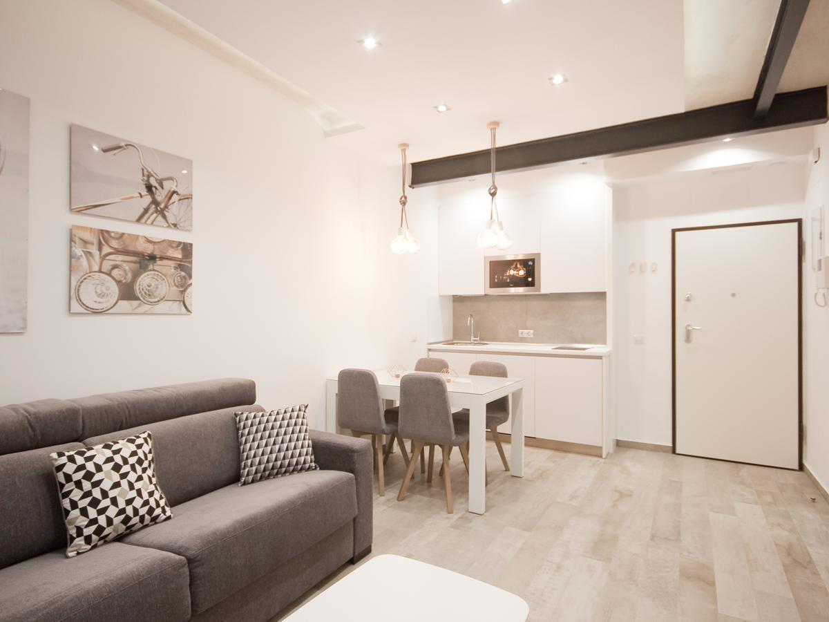 Apartamento Nuevo Y De Lujo En Puerta Del Sol Madrid Exterior foto